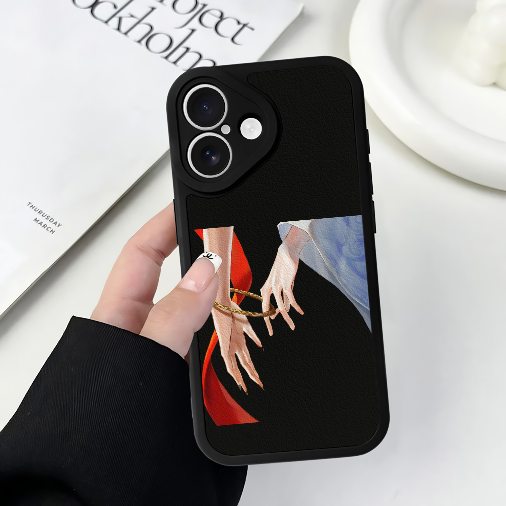 （画像用） Ne Zha 2 ナタ 魔童の大暴れ 【iPhone 16シリーズ対応】シリコンスマホケース（レザー調） 材質：シリコン